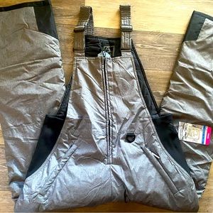 Womens snow pants by Artic Quest size M-NWT